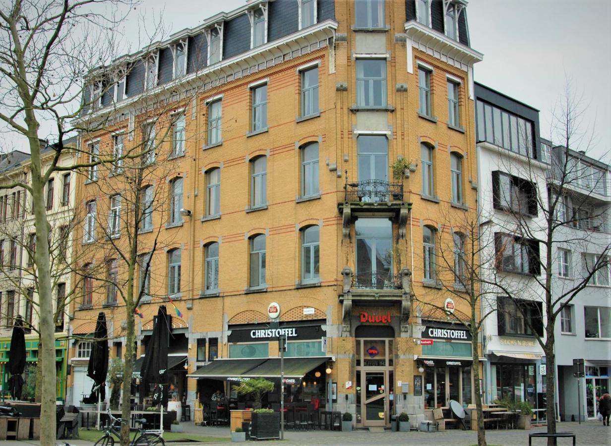 Sleep Inn - Black And Gold Loft Antwerp Cityview Dış mekan fotoğraf