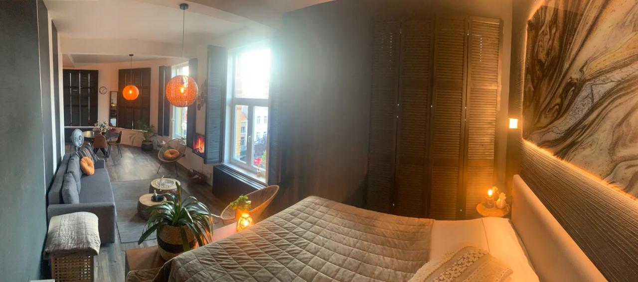 Sleep Inn - Black And Gold Loft Antwerp Cityview Dış mekan fotoğraf